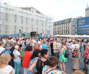 Potańcówka pod Teatrem Śląskim w Katowicach. Tłumy wręcz oszalały ZDJĘCIA