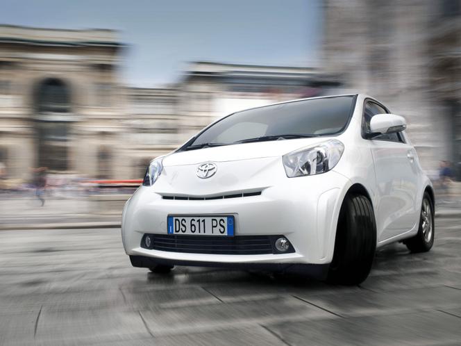 Toyota iQ