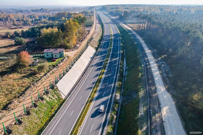 Tak wygląda obecnie budowa I części obwodnicy Zawiercia i Poręby. Ta część kończy się na węźle Kromołów