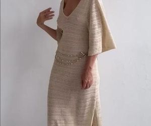 Paulina Smaszcz w beżu... a my w szoku! Gdzie ona schowała metrykę?!