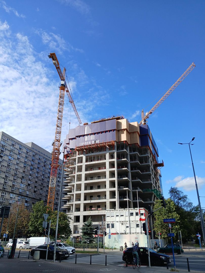 Wieżowiec Upper One w Warszawie w budowie