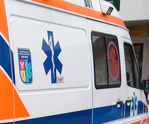 Białystok: Motocyklista zderzył się z osobówką. 75-latek w szpitalu