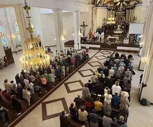 Ruszyła 47. Pielgrzymka Diecezji Radomskiej na Jasną Górę. Modlitwa i śpiew