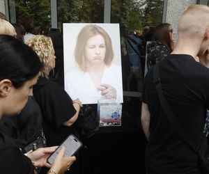 Pogrzeb Joanny Kołaczkowskiej. Ostatnie świeckie pożegnanie gwiazdy