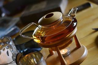 Botanicy i pszczelarze ostrzegają przed tą rośliną. Zielarze mówią, że ratuje zdrowie. Mamy przepisy