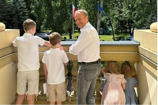 Tak Donald Tusk zajął się wnuczkami. Jednoznaczna reakcja internautów