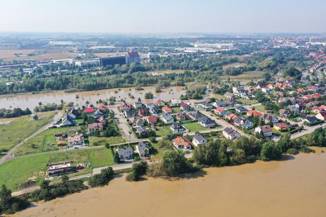 Tak wygląda Oława w czasach powodzi 2024 roku. Poruszający materiał