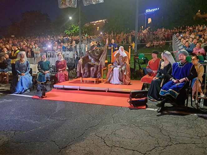 Małopolskie Królewskie Widowisko na Wiśle w ramach 24. Parady Smoków