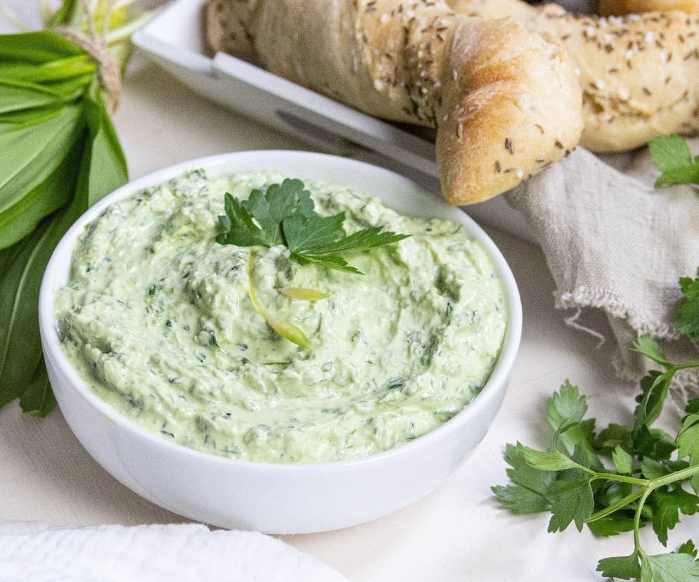 pasta brokułowa z twarogiem