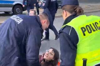 Warszawa. Aktywiści zablokowali most Poniatowskiego