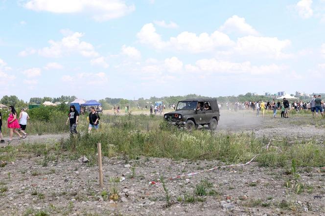 Śląskie Manewry 2024. Miłośnicy militariów spotkali się w Bytomiu