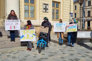 Ulicami Lublina przeszła po raz 6 Manifa. Tym razem - w geście solidarności z Ukrainą