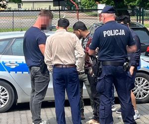 Kujawsko-pomorscy policjanci na tropie poszukiwanych listami gończymi. Skończy się deportacją i więzieniem 