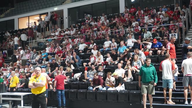 Euro 2024. Tysiące fanów piłki nożnej w Strefie Kibica w hali Urania w Olsztynie. Zobacz zdjęcia!