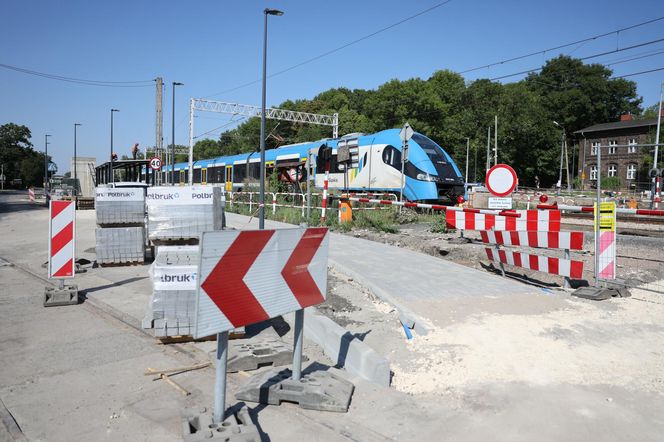 Nowy tunel w Sosnowcu zastąpił przejazd kolejowy