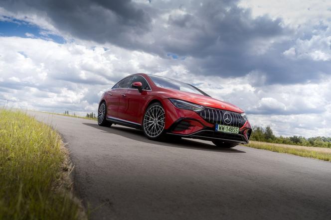 TEST - Mercedes-AMG EQE 43 pokazał mi przyszłość. Nie wszyscy się w niej odnajdą