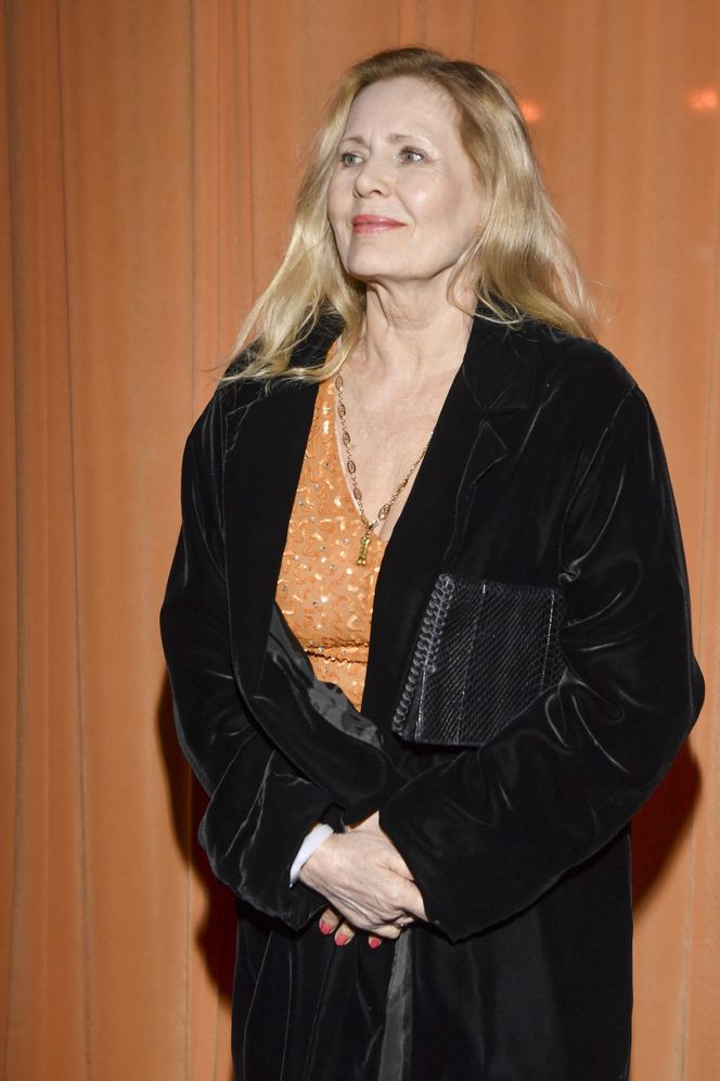 Fijał w gorsecie, Wędzikowska bez stanika i Szapołowska w szlafroku. Gwiazdy zaszalały na czerwonym dywanie