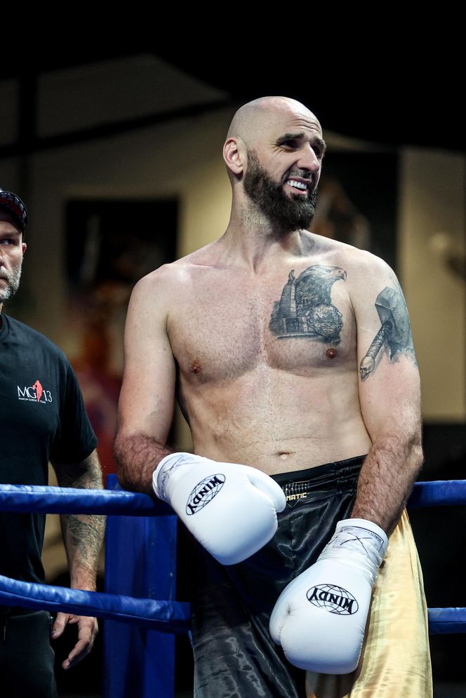 Marcin Gortat w bokserskim meczu zmierzył się... ze swoim bratem. „Szkoda, że nasz tata tego nie zobaczył”