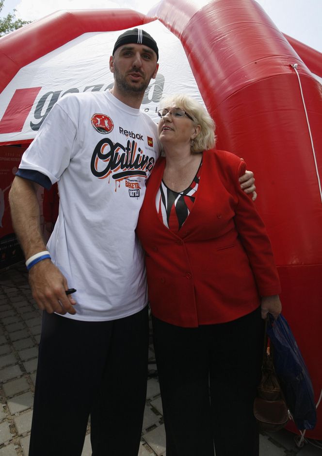 Marcin Gortat z mamą
