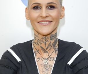 Chylińska nieźle się zmieniła. Duże usta i gładka twarz. Poznajecie ją jeszcze?