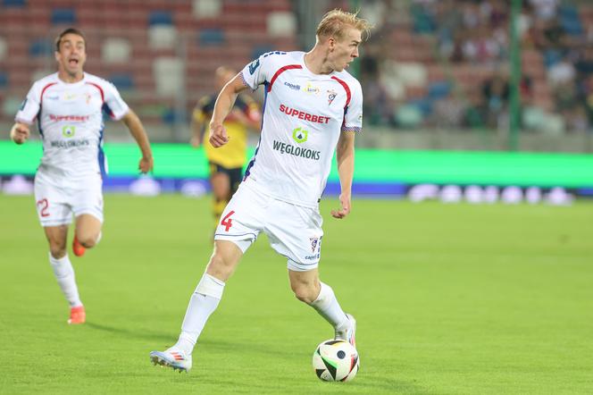 Górnik Zabrze wygrywa z Pogonią Szczecin. Na trybunach zasiadło blisko 19 tys. kibiców