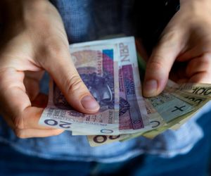 Czekasz na wypłatę emerytury w październiku? Możesz ją dostać w innym niż zwykle terminie