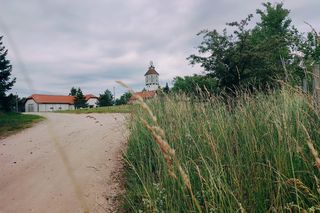 Prawie jak dom Muminków. Zabytkowa wieża na Mazurach zachwyca
