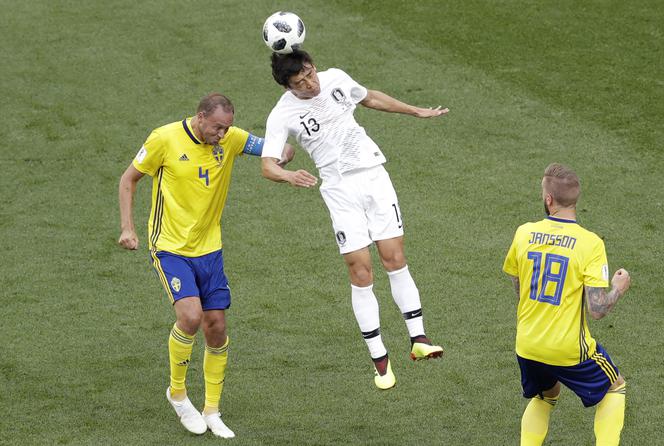 Andreas Granqvist i Koo Ja-cheol