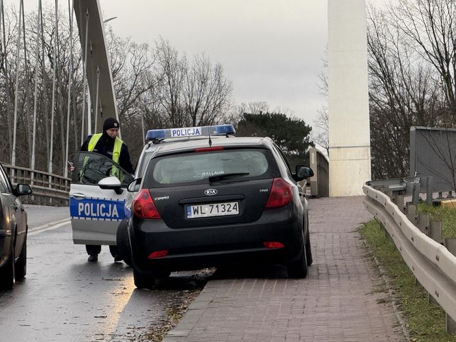  Śmiertelny wypadek na wiadukcie w Grodzisku Mazowieckim. Kierowca zasłabł za kierownicą