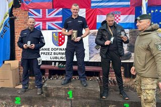 Funkcjonariusze z województwa kujawsko-pomorskiego serdecznie gratulują swojemu koledze