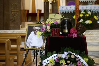 Pogrzeb aktora Jana Jangi Tomaszewskiego. Znałam Cię całe moje dorosłe życie. Byliśmy jak ogień i woda mówiła jego ukochana