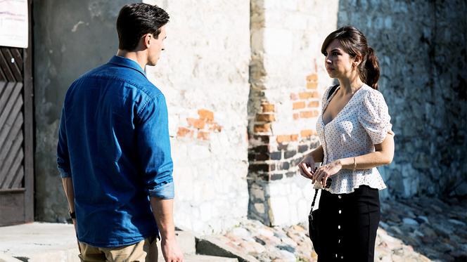 W rytmie serca 3 sezon, odcinek 38: Wyrok śmierci na Sandrę. Gangster Gałczyński zleci zabójstwo Sandry