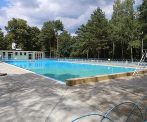 Kąpieliska pod chmurką w Warszawie i na Mazowszu. Gdzie i po ile? 