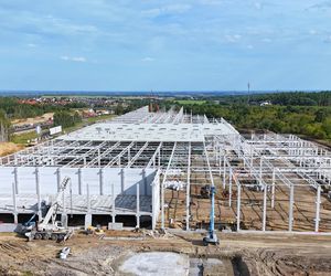 Potężny kompleks powstaje w Jankowie Gdańskim. Ten gigant będzie miał 40 tys. mkw!