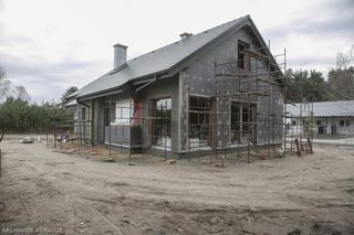 To samo ciepło, inna cena i parametry. Styropian czy wełna - co wybrać do ocieplenia domu?
