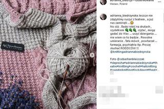 Biedrzyńska dzierga swetry na drutach