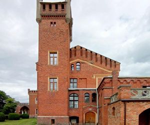 Ten pałac w woj. warmińsko-mazurskim wygląda jak z bajki. Powstał w XIX wieku