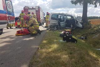 Potworny wypadek pod Lipskiem! Trzech mężczyzn uwięzionych w rozbitym citroenie [ZDJĘCIA]