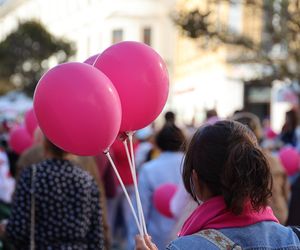 W centrum Lublina królował róż! Przez miasto przeszedł Marsz Różowej Wstążki