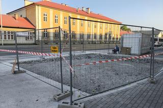 Naprawa peronu zatoki autobusowej przy ul. Szkotnik w Tarnowie