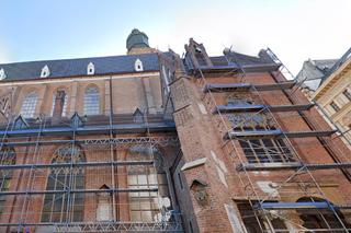 Bazylika św. Elżbiety, 92 metry 