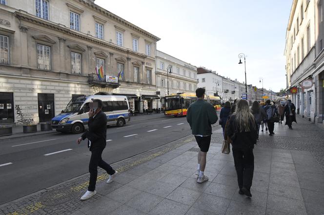 Warszawiacy o bezpieczeństwie w centrum miasta. "Powinno być więcej policji"