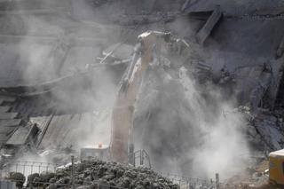 Szkieletor sam się zawalił. Mieszkańcy Bielan usłyszeli łomot