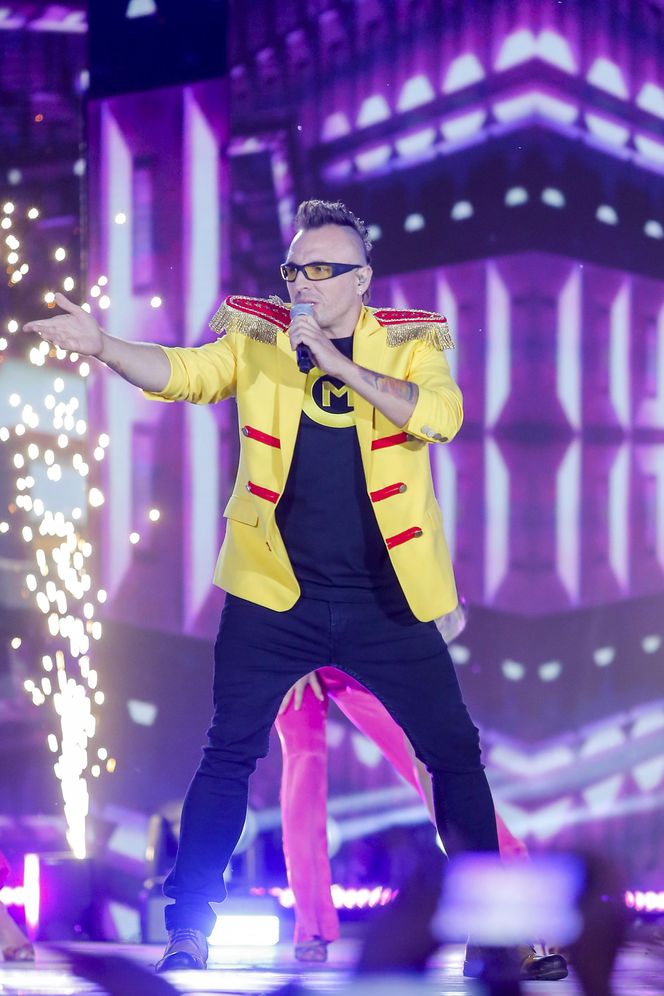 Czadoman pod ołtarzem na Boże Ciało