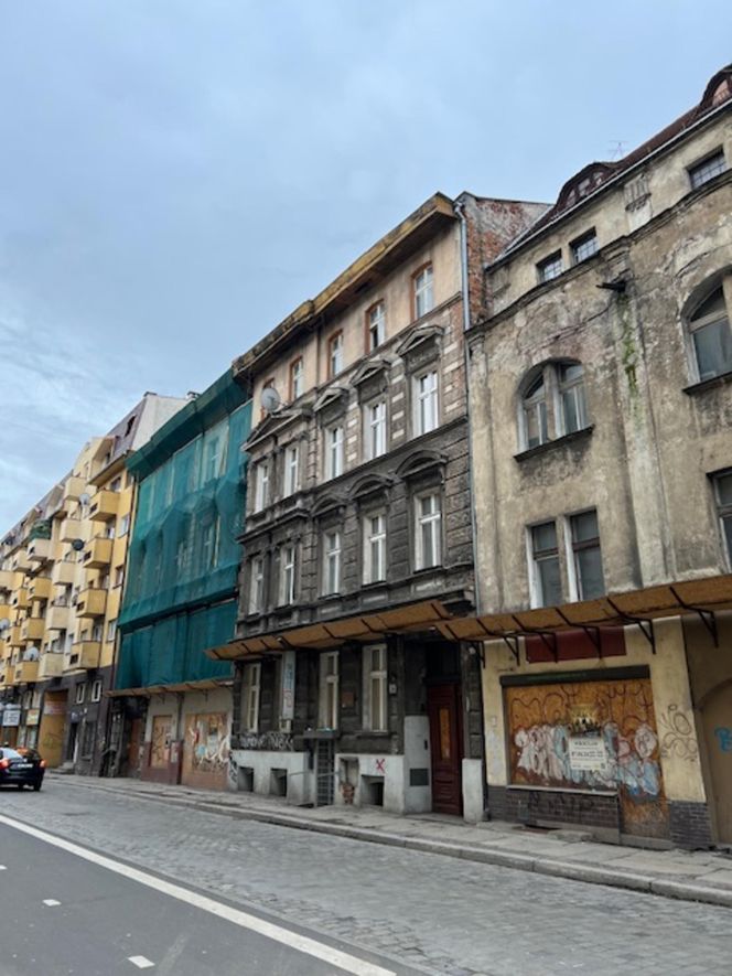 Kamienice przy ul. Dworcowej 1, 1a i 1b we Wrocławiu.