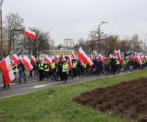 Protest rolników 20 marca w Lublinie. Przeszli ulicami miasta pod LUW