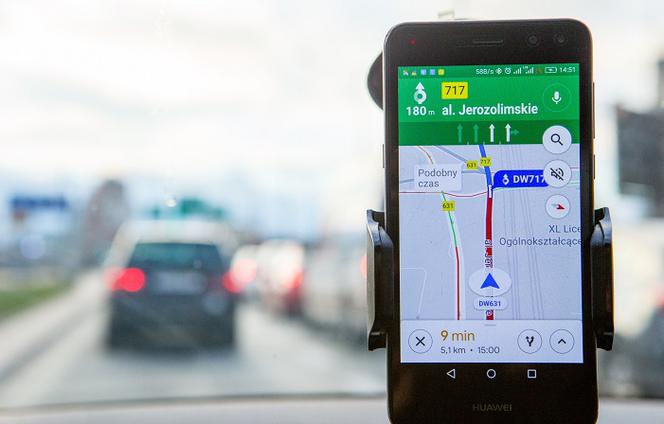 Google Maps - FOTORADARY. Jak działają ostrzeżenia dla kierowców?