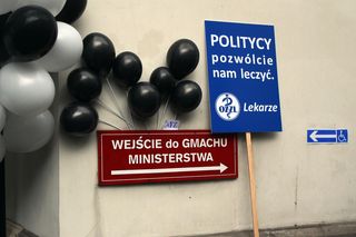 Jesteśmy przerażeni obelgami. Lekarze mówią dość i zapowiadają strajk