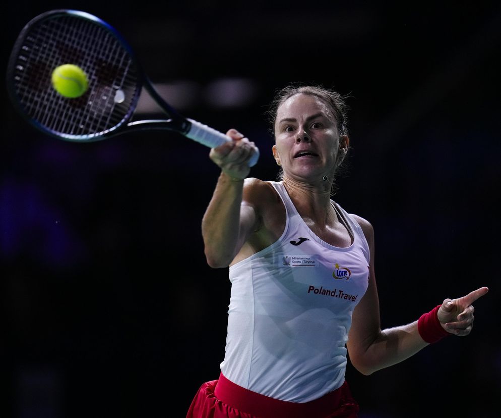 Magda Linette - Lucia Bronzetti Relacja NA ŻYWO WYNIK meczu Polska - Włochy w półfinale Billie Jean King Cup