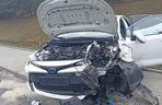 Passat zjechał na sąsiedni pas i uderzył w hondę. Policja wstępnie ustaliła przyczynę dramatu